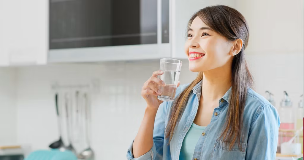 Bổ sung nước hàng ngày cho cơ thể