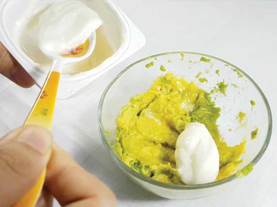 Mặt nạ bơ sữa chua cho làn da mịn màng