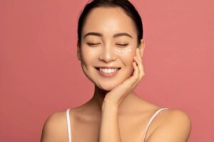 Tránh nắng tuyệt đối và không trang điểm tối thiểu 3 ngày sau khi trị liệu